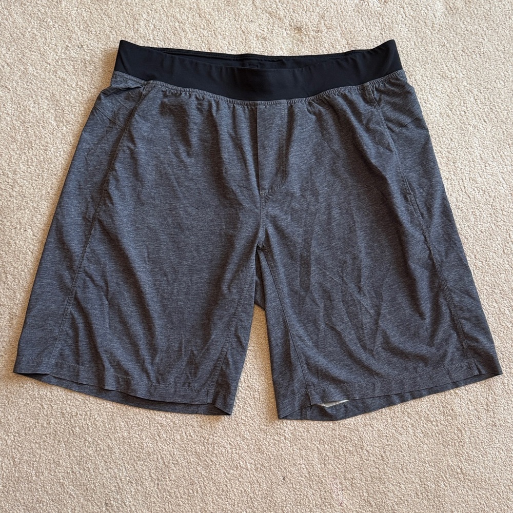 Lululemon T.H.E. Linerless Shorts 10” Inseam Adj Tie Waistband With Pockets XXL